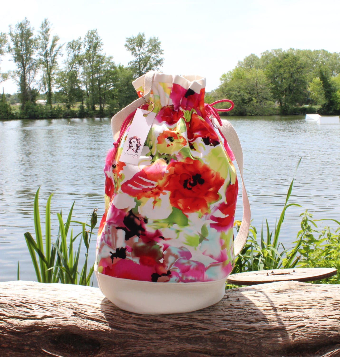 Rosa-Rot-Orangefarbene Blumentasche, Große Schicke Und Trendige Frühlings-Sommer-Handtasche, Luxuriöse Strandtasche Aus Stoff, Handgefertigt von SUNSUELLE