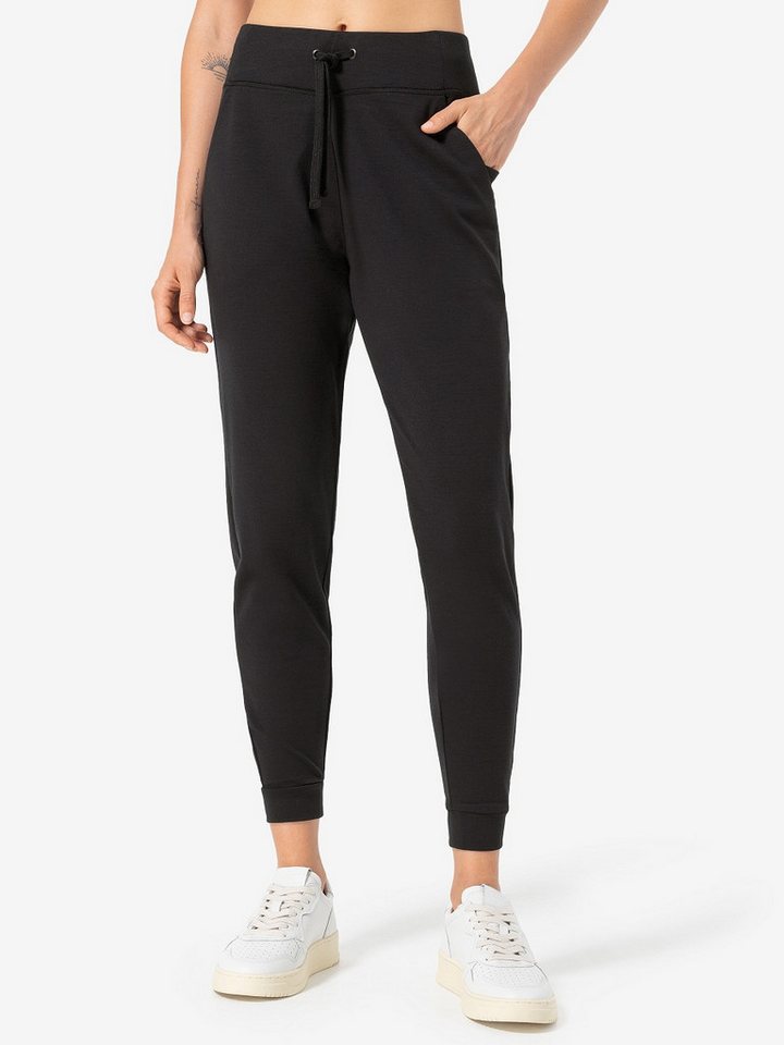 SUPER.NATURAL Jogginghose für Damen, Merino YOBO PANTS casual Design von SUPER.NATURAL
