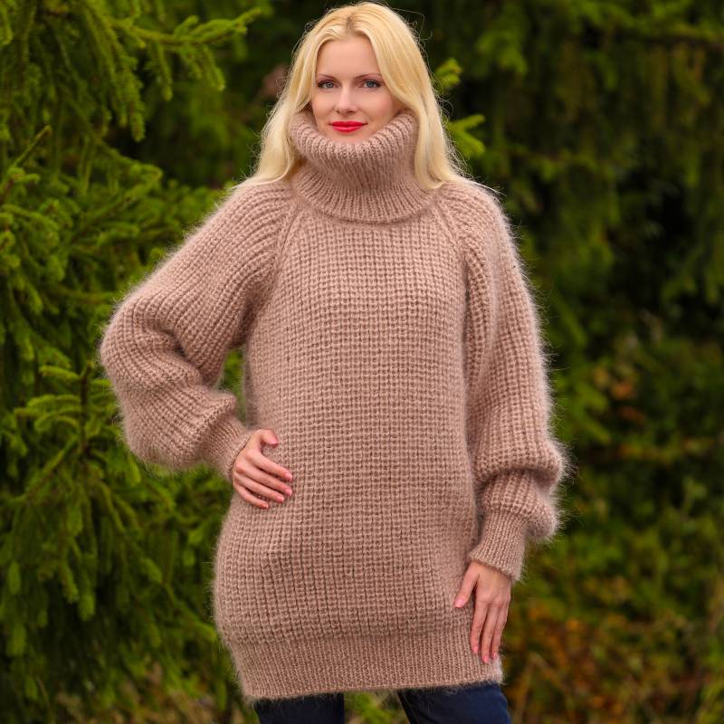 Gerippter Mohairpullover Handgestrickter Fuzzy-Mohair-Pullover Von Supertanya von SUPERTANYA