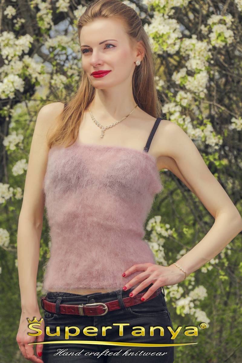 Handgemachtes Flauschiges Cropped Top, Weiches Handgemachtes Bustier, Mohair Supertanya Premium Strickmode, Versandfertig, Größe Xs-S von SUPERTANYA