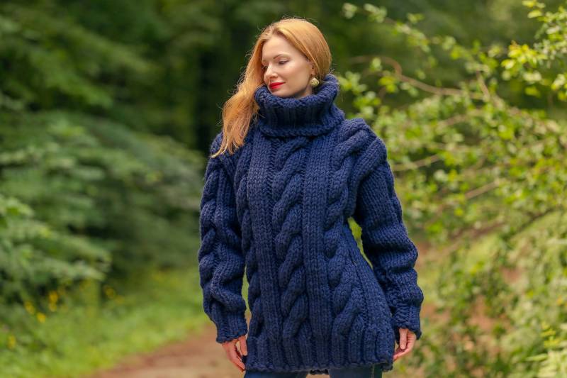 Thick Wool Sweater von SUPERTANYA