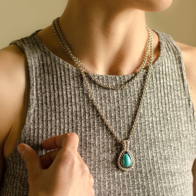 Faux Türkis Halskette Von Avon Jewelry, Western Anhänger Seilkette von SURstudio