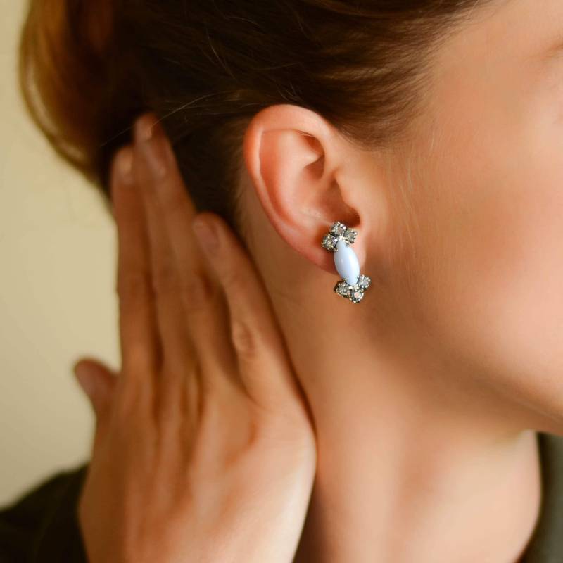 Lavendel Ohrringe 60Er Jahre, Hellblaue Ohrringe, Strass Schraubohrringe Lavendel Ohrringe 60Er Jahre, Hellblaue Ohrringe, Strass Schraubohrringe von SURstudio