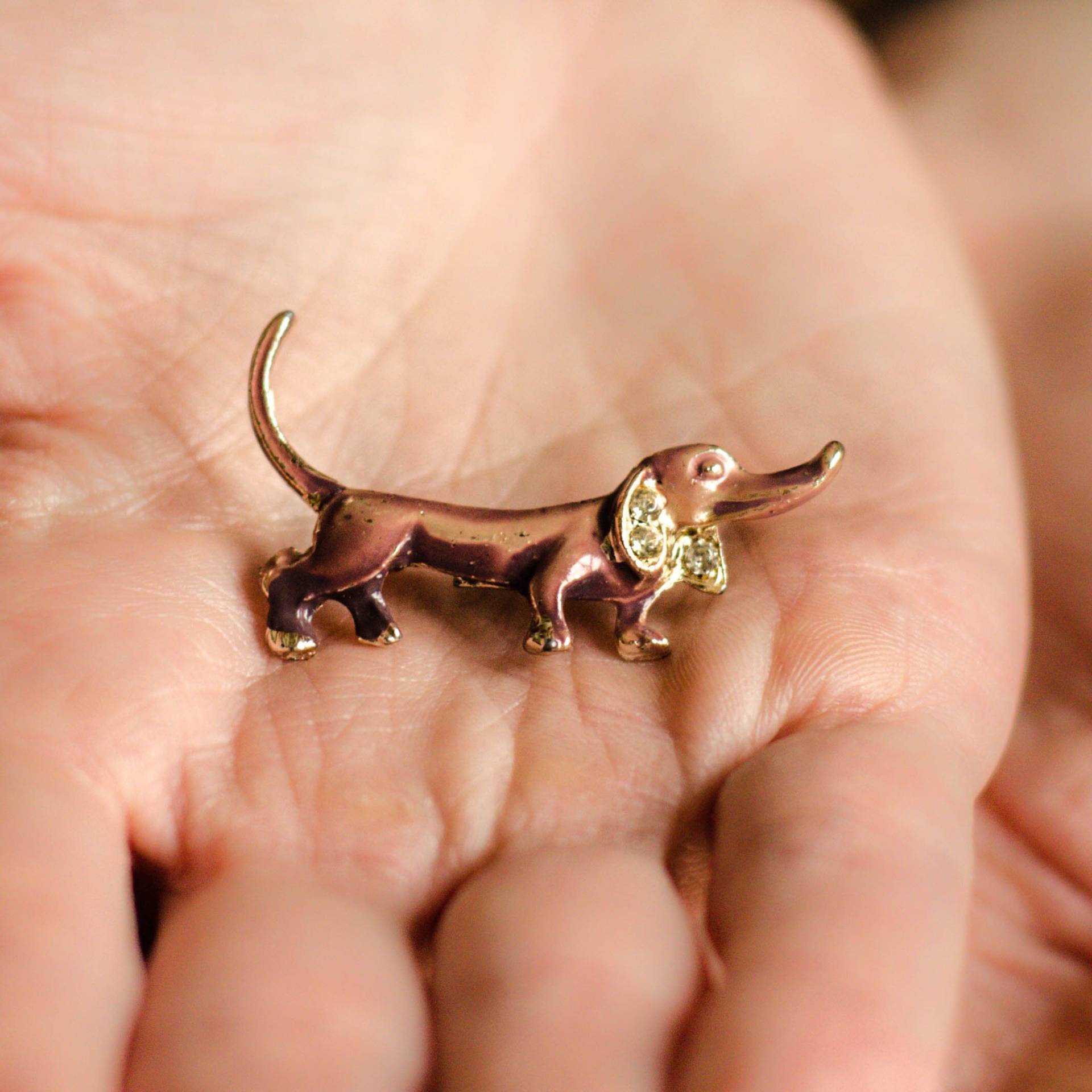 Vintage Strass Dackel Brosche Goldfarben Weiner Hund Anstecknadel Vintage Strass Dackel Brosche Goldfarben Weiner Hund Anstecknadel von SURstudio