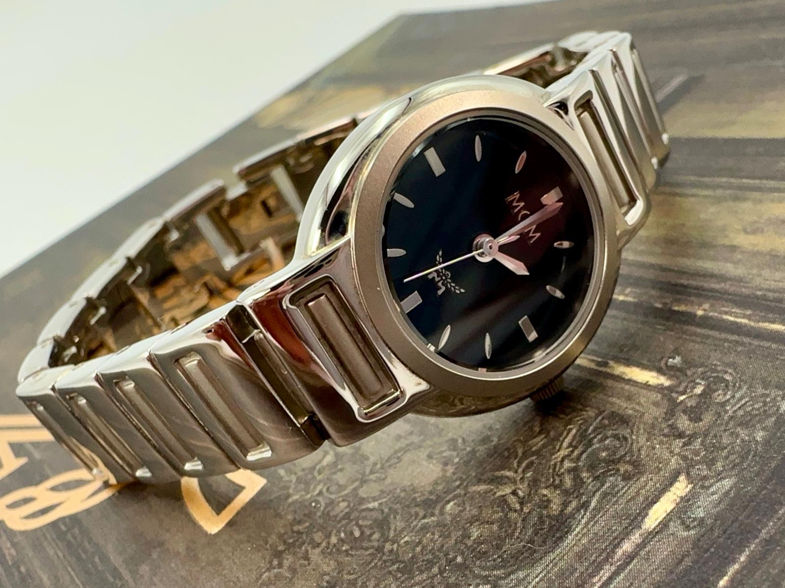 Mcm Damen Armbanduhr Watch Uhr Swiss Made Steel Silber von SVELUXE