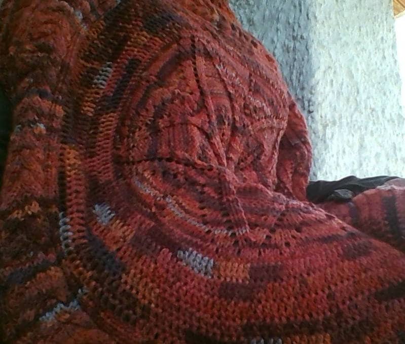 Handgestrickter Poncho Im Ethno-stil, Mehrfarbig, Größe L-xl, Übergröße, Für Damen Oder Mädchen. Handgewebt, Mädchen Handgestrickter Poncho Im Ethno-stil, Mehrfarbig, Größe L-xl, Übergröße, Für Damen Oder Mädchen. Handgewebt, Mädchen von SVLana