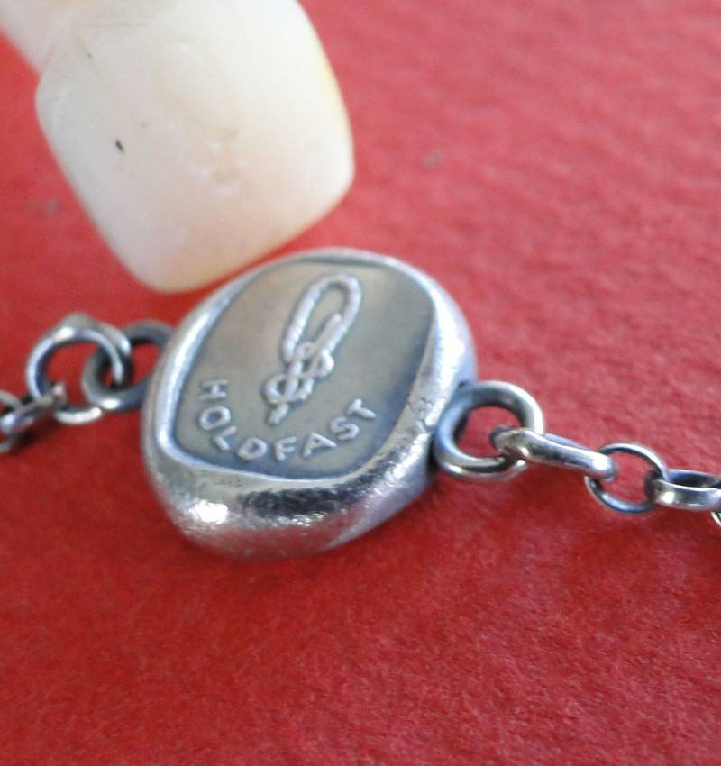 Antikes Wachssiegel Armband. Holdfast, Verliebte Knoten Eternity Segelarmband. Verschiedene Größen, Sterling Silber Kettenarmband Antikes Wachssiegel Armband. Holdfast, Verliebte Knoten Eternity Segelarmband. Verschiedene Größen, Sterling Silber Kettenarmband von SWALKDESIGNS