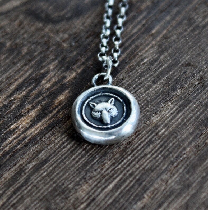 Fuchs Halskette, Sterling Silber Antike Wachssiegel Charm. Handgemachte Halskette Fuchs Halskette, Sterling Silber Antike Wachssiegel Charm. Handgemachte Halskette von SWALKDESIGNS