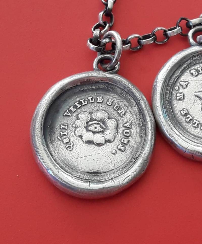 Lass Ihn Über Dich Wachen Qu'il Veille Sur Vous. Auge Der Vorsehung.... 925 Silber Schutzamulett. Göttlicher Schutz Lass Ihn Über Dich Wachen Qu'il Veille Sur Vous. Auge Der Vorsehung.... 925 Silber Schutzamulett. Göttlicher Schutz von SWALKDESIGNS