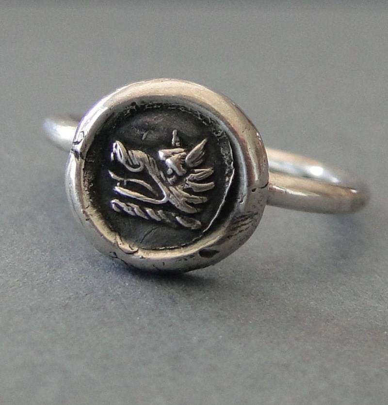 Tapferkeit Und Ausdauer, Wildschweinkopf Ring, Antiker Wachssiegel Ring Tapferkeit Und Ausdauer, Wildschweinkopf Ring, Antiker Wachssiegel Ring von SWALKDESIGNS
