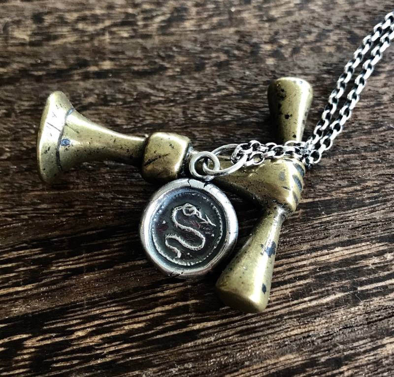 Verwandlung, Wiedergeburt, Unsterblichkeit, Heilung, Wachssiegel Schmuck, Sterling Silber, Swalk Liebe, Freundschaft, Aufrichtigkeit Herz Hand Verwandlung, Wiedergeburt, Unsterblichkeit, Heilung, Wachssiegel Schmuck, Sterling Silber, Swalk Liebe, Freundschaft, Aufrichtigkeit Herz Hand von SWALKDESIGNS