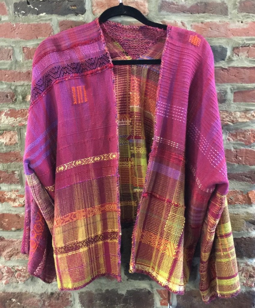 "Handgewebte Improvisations-Freestyle-Jacke - "Lodernder Sonnenuntergang" "Handgewebte Improvisations-Freestyle-Jacke - "Lodernder Sonnenuntergang" von SWHFiberWorks