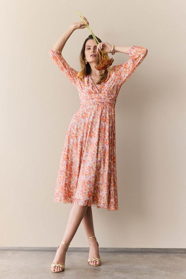 SWING Cocktailkleid - Midi Kleid aus bedrucktem Mesh mit ¾ Arm Figurbetonte Passform mit fließendem Rockteil von SWING