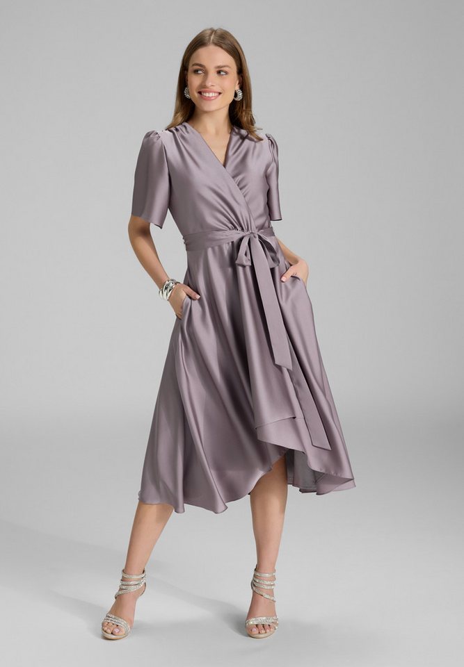 SWING Cocktailkleid Taillierter Schnitt mit fließendem Rockteil von SWING