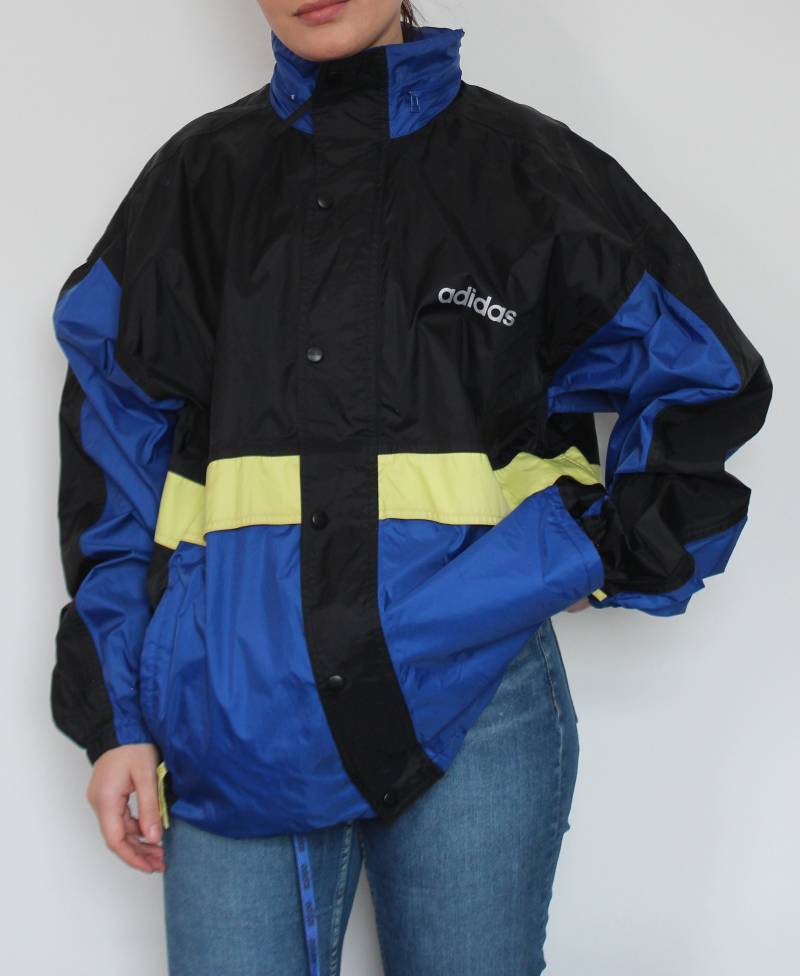 Adidas Vintage Regenjacke/Windjacke von busysundayapparel