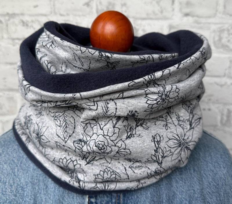 Loopschal Loop Schal Schlauchschal Blumen Wendeschal Sweat Grau Blau Fleece Hygge von SaSueShop