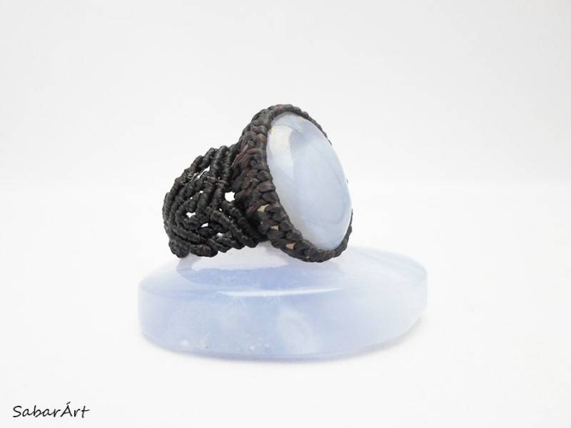 Blauer Spitzen Achat Makramee Ring Heilstein Schmuck Blauer Spitzen Achat Makramee Ring Heilstein Schmuck von Sabarart