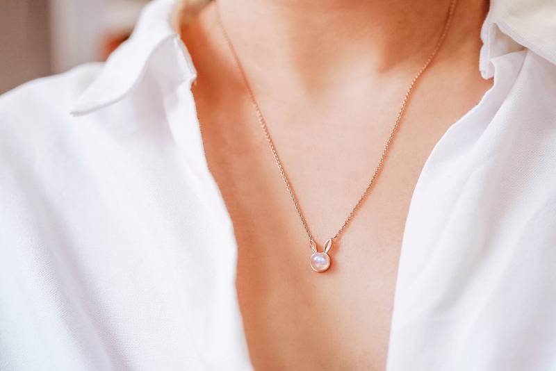 Rose Gold Mondstein Halskette | Hase Kaninchen Anhänger Traumfänger Anhänger| Tier Edelstein Rose Gold Mondstein Halskette | Hase Kaninchen Anhänger Traumfänger Anhänger| Tier Edelstein von SabinaWongSW