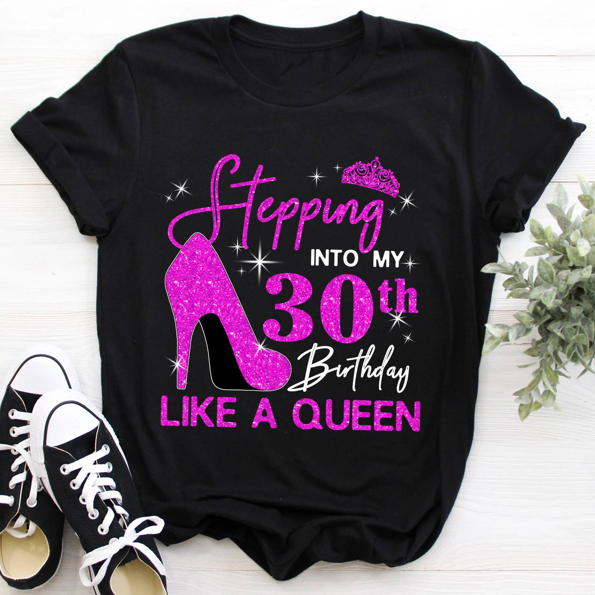 Benutzerdefinierte 30 Geburtstag Shirt Für Frauen, Jahre Alt Shirt, Personalisierte Geburtstagsgeschenk, Treten in Meinen 30. Wie Eine Königin von Sabinepana