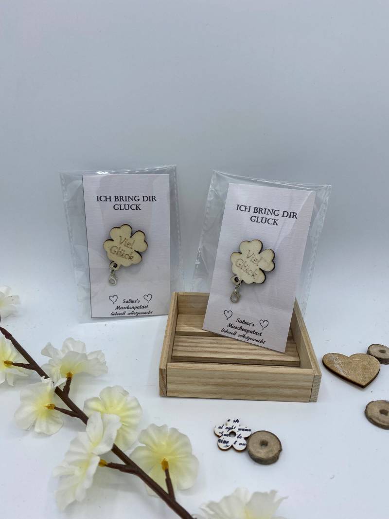 2-Er Set Schlüsselanhänger Glücksbringer Kleeblatt Aus Holz 2-Er Set Schlüsselanhänger Glücksbringer Kleeblatt Aus Holz von SabinesMaschenpalast
