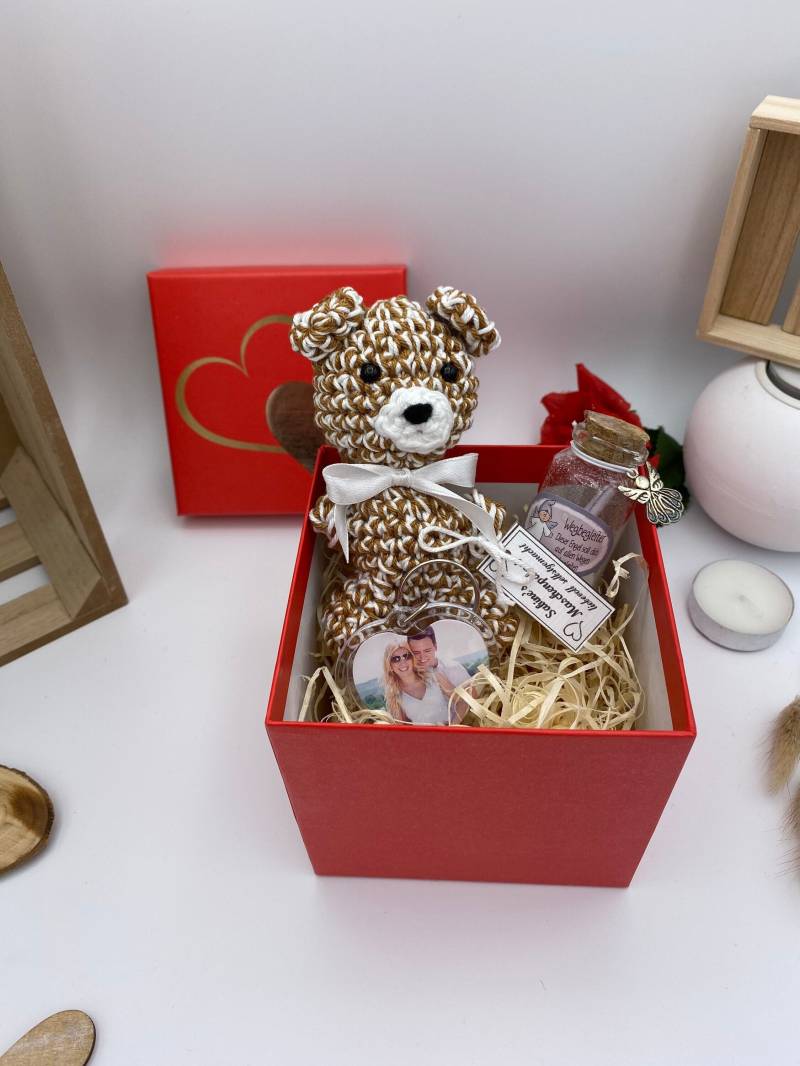 Geschenkidee - Rote Herzensbox von SabinesMaschenpalast