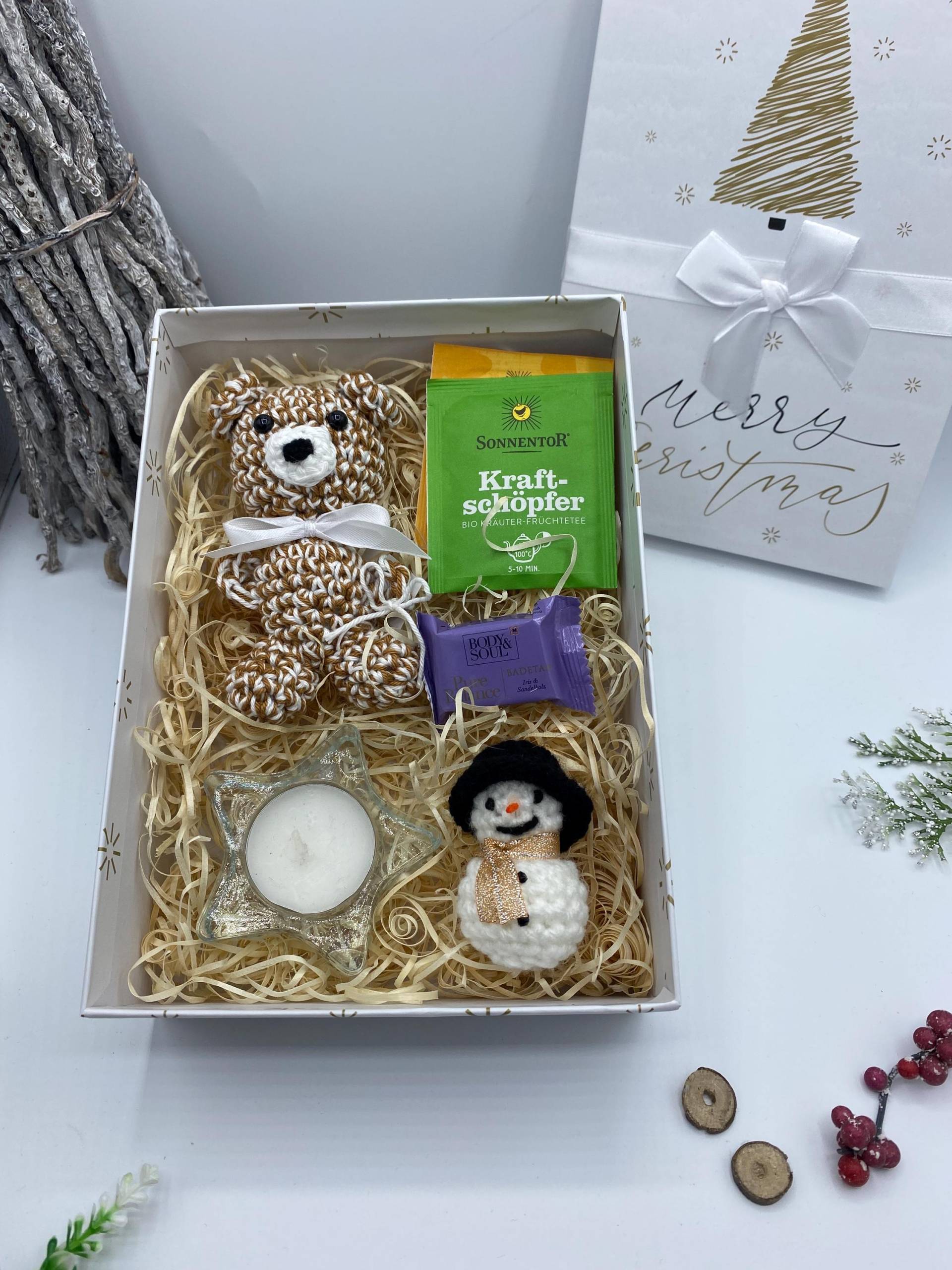 Weihnachtliches Geschenkset Mit Wundervollen Produkten von SabinesMaschenpalast