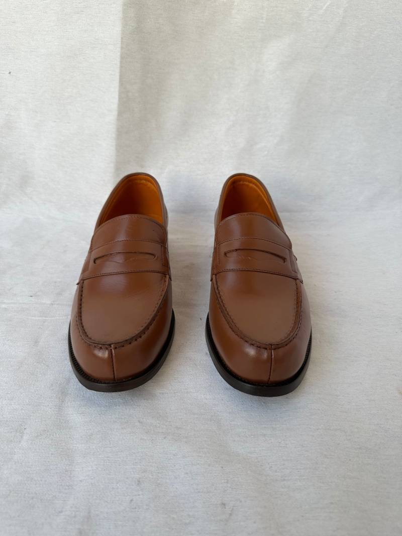 Handgefertigte Braune Leder Oxfords Herren Brogue Anzugschuhe von Sabirkechcuir