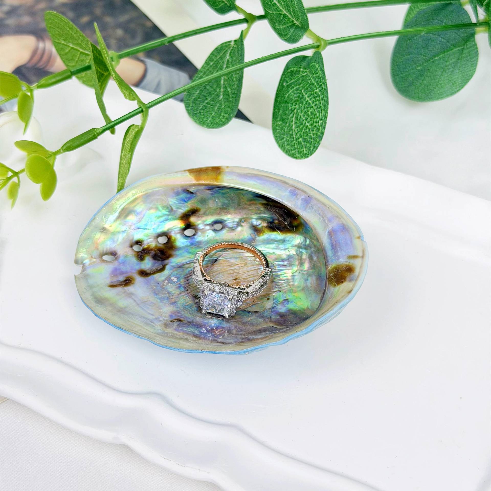 Shell Ring Dish, Blue Seahell Tray, 3-3.5Inch Jewelry Trinket Holder, Bridesmaid Gift, Household Decor von SabriKsa