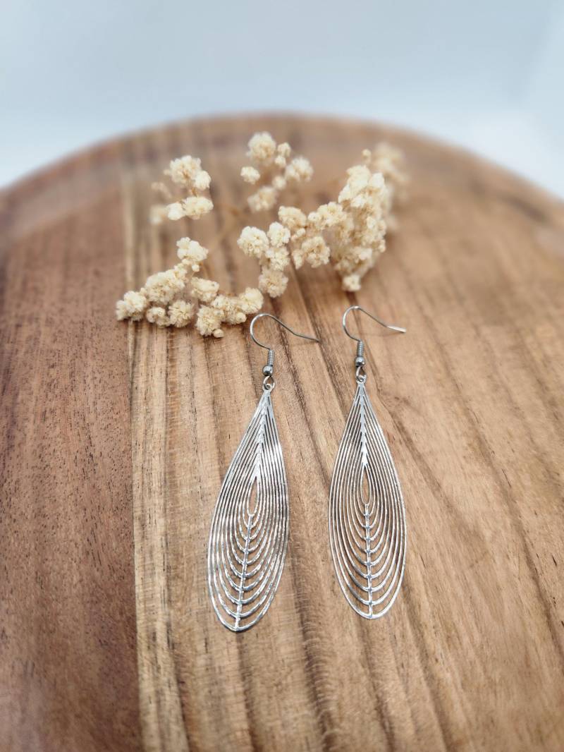 Ohrring Boho Tropfenform "Luana", Messing, Filigrane Ohrhänger, Leichte Ohrringe, Stil von SabriniqueJewelry