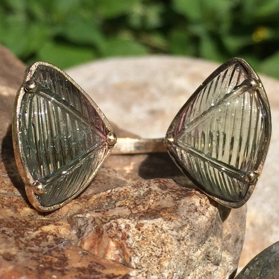 10K Gold Turmalin Schmetterling Ring 10K Gold Turmalin Schmetterling Ring von SachsJewelry