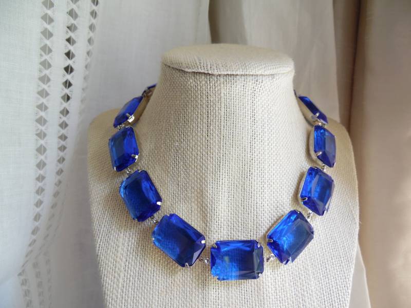 Art Deco Saphirblaue Kristallhalskette von SacredCake