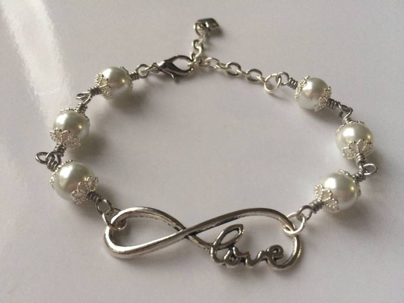 Perlenarmband Unendlich Liebe Perlenarmband Unendlich Liebe von SacredRegalia