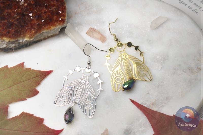 Schmetterlings Ohrringe Mit Kristallen, Federleichte Aus Edelstahl Schmetterlings Ohrringe Mit Kristallen, Federleichte Aus Edelstahl von Saeturnart