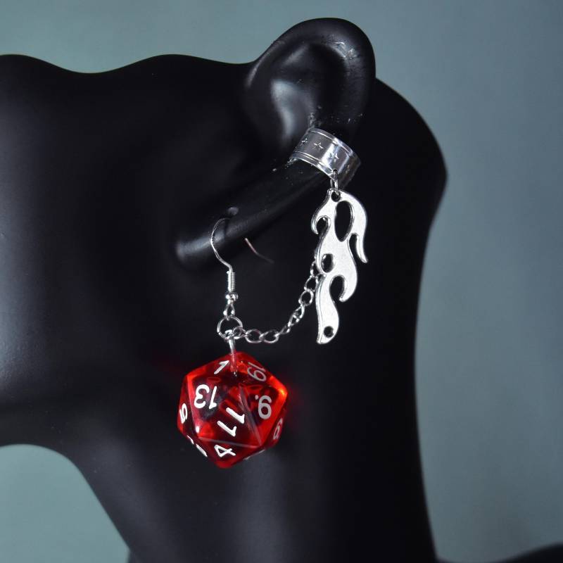 Caleb Magier Feuer Zauberbücher Katzenpfoten Ohrringe Ohrmanschette Combo - Critter Cosplay Mighty 9 Würfel Und Drachen Ttrpg Schmuck von SafetyNetShop