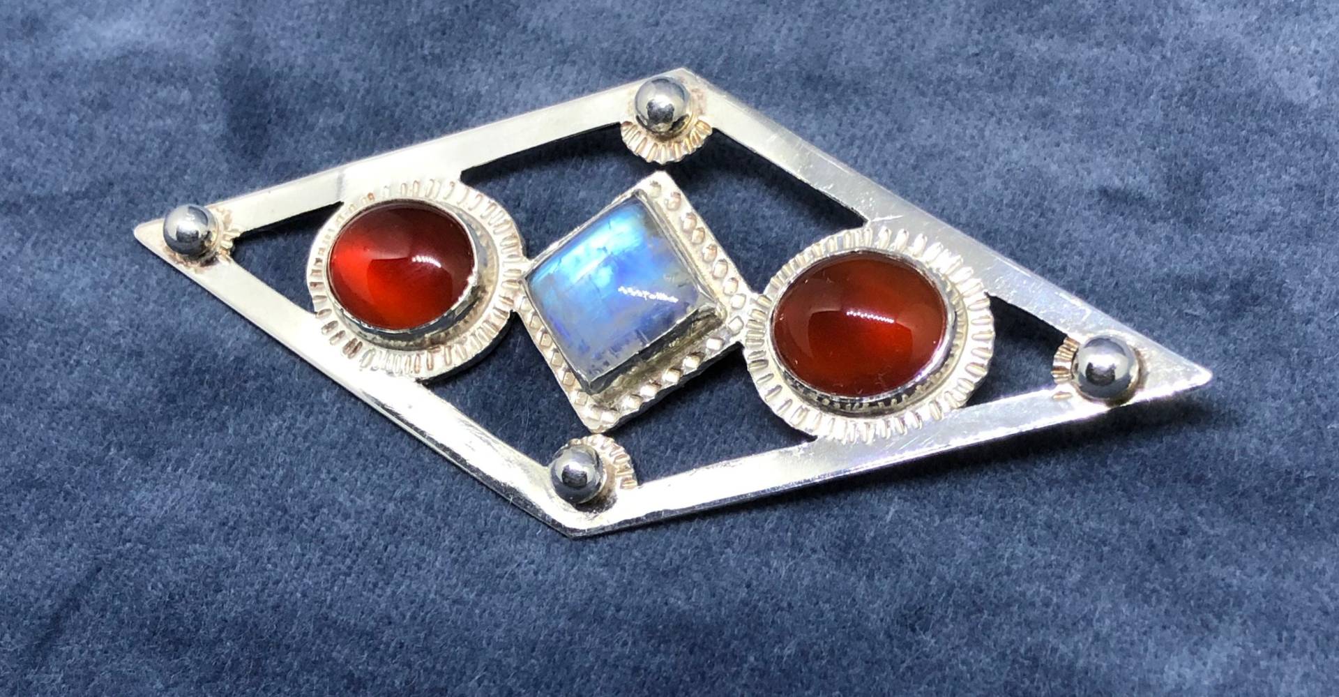 sterling Silber Brosche, Karneol Und Mondstein sterling Silber Brosche, Karneol Und Mondstein von SageArt