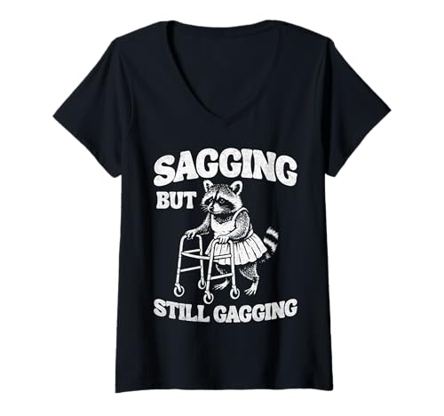 Damen Sagging But Still Gagging T-Shirt mit V-Ausschnitt von Saggin' But Still Gaggin' Raccoon