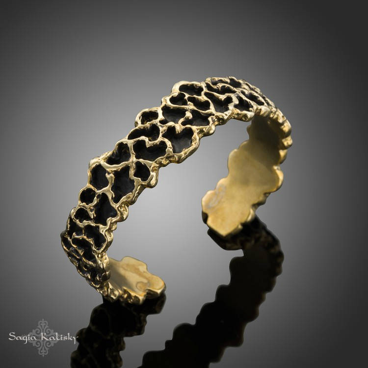 Einzigartige Gold Arm Manschette, Oberarm Armband, Offene Manschette Armband Für Frauen, Geschwärztes Verstellbares Grobstrick Avantgarde von Sagia