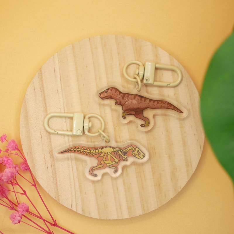 T-Rex Anhänger Dino Schlüsselanhänger Mit Zwei Unterschiedlichen Seiten T-Rex Anhänger Dino Schlüsselanhänger Mit Zwei Unterschiedlichen Seiten von SaiTheTinyMagpie