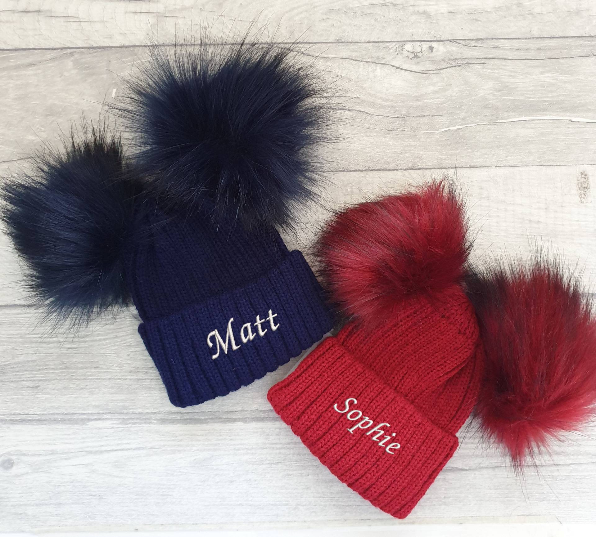 Personalisierte Baby/Kleinkind Doppel Pompom Strickmütze, Navy Blau Oder Rot, Mädchen Jungen Hut von SaidWithThreadCo