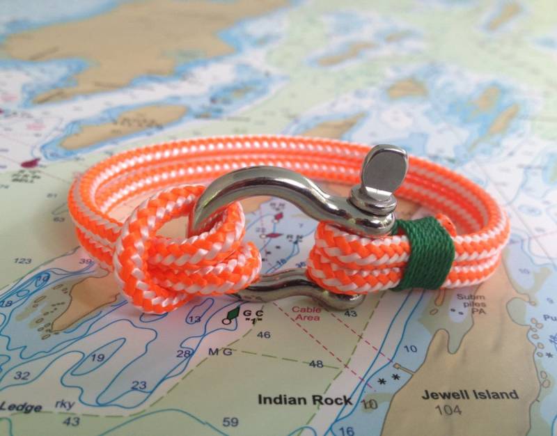 Sailwinds Nautical Rope Armband - Oranges Windjammer-Armband Für Segler, Surfer, Kayakfahrer Und Andere Ozean Sport & Strand-Enthusiasten Sailwinds Nautical Rope Armband - Oranges Windjammer-Armband Für Segler, Surfer, Kayakfahrer Und Andere Ozean Sport & Strand-Enthusiasten von SailwindsTradingCo
