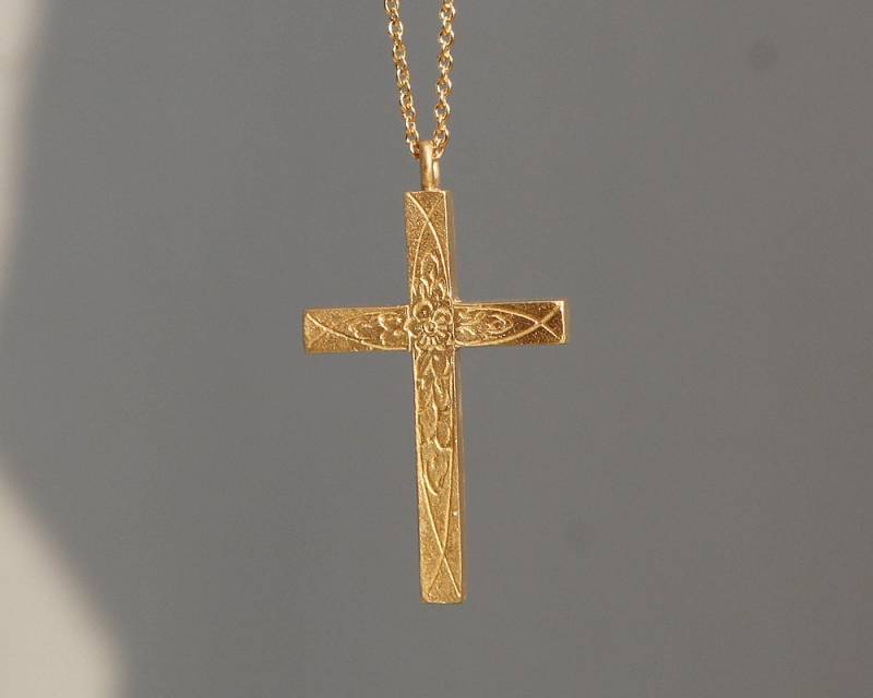 Rose Cross Halskette, 14K, 18K Gold Kreuz Anhänger von SaintMichaelJewelry