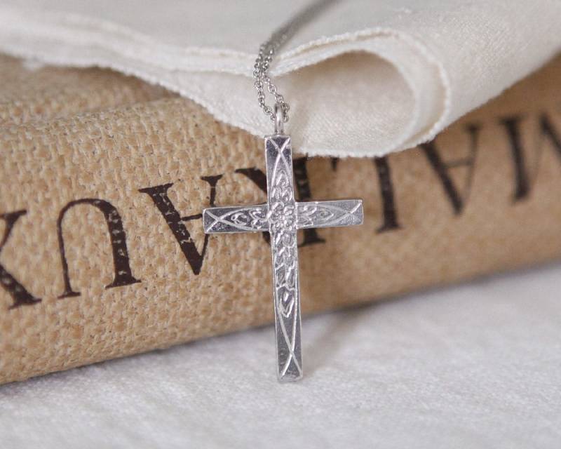 Rose Kreuz Halskette, Sterling Silber Anhänger Rose Kreuz Halskette, Sterling Silber Anhänger von SaintMichaelJewelry
