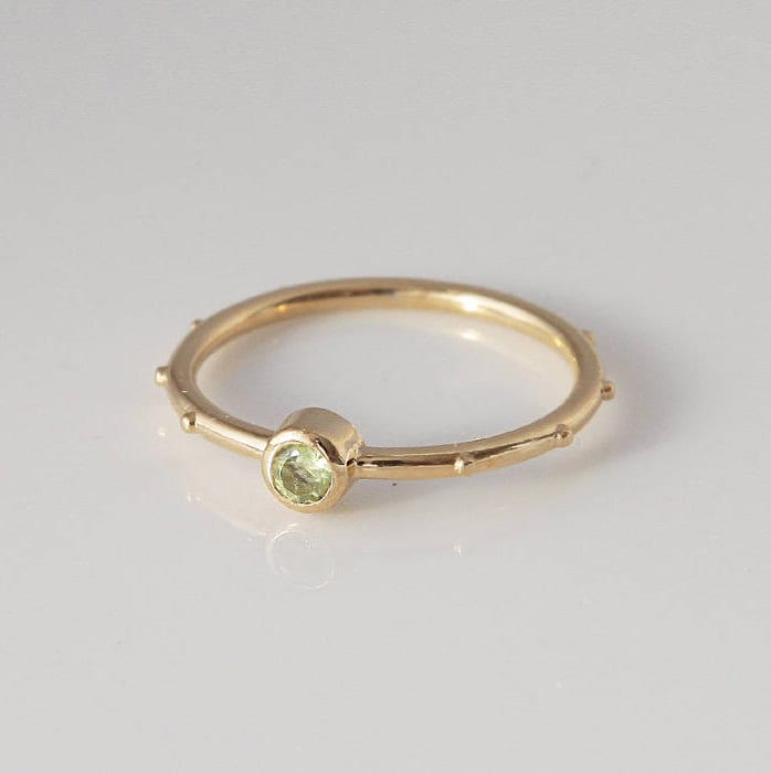 Rumino Peridot Rosenkranz Ring, 14K, 18K Gold Geburtsstein Rosario Rumino Peridot Rosenkranz Ring, 14K, 18K Gold Geburtsstein Rosario von SaintMichaelJewelry