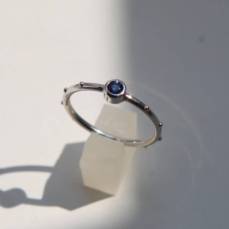 Rumino Saphir Rosenkranz Ring, Sterlingsilber Geburtsstein Rosario von SaintMichaelJewelry