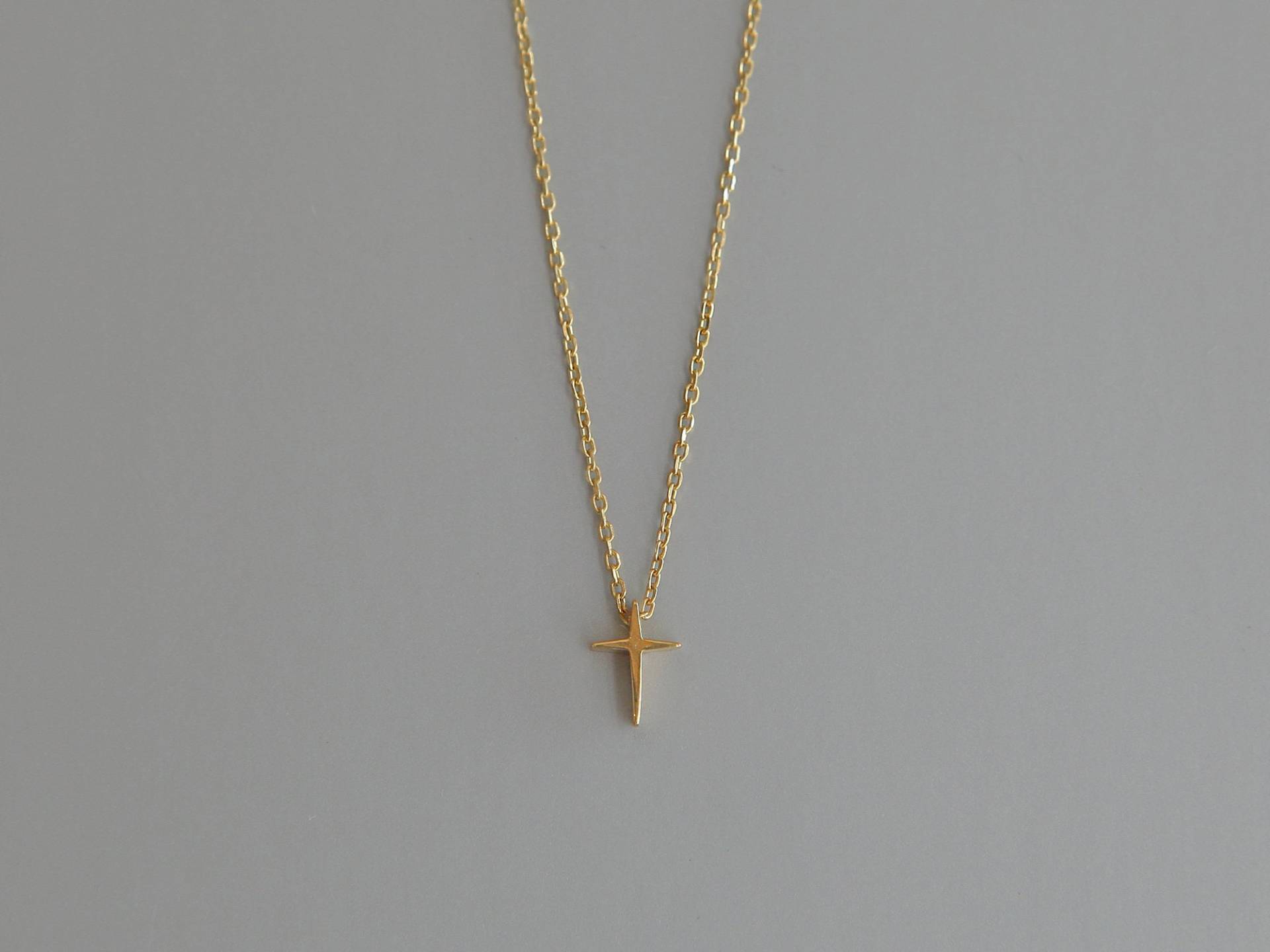 Winzige Astro Kreuz Halskette, 14K, 18K Gold Zierliche, Einfache Goldkette Winzige Astro Kreuz Halskette, 14K, 18K Gold Zierliche, Einfache Goldkette von SaintMichaelJewelry