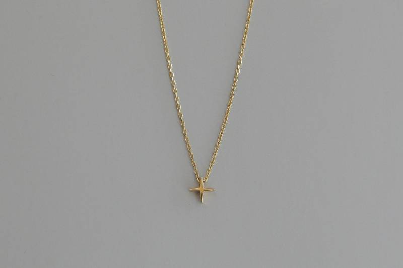 Winzige Stella Kreuz Halskette, 14K, 18K Gold Zierlicher Anhänger, Einfache Zartes Design, Anhänger Winzige Stella Kreuz Halskette, 14K, 18K Gold Zierlicher Anhänger, Einfache Zartes Design, Anhänger von SaintMichaelJewelry