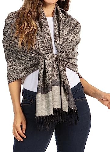 Sakkas 70" X 28 "Paisley Self-Design Schal/Wrap/Stole - Schwarz/Grau Paisley von Sakkas