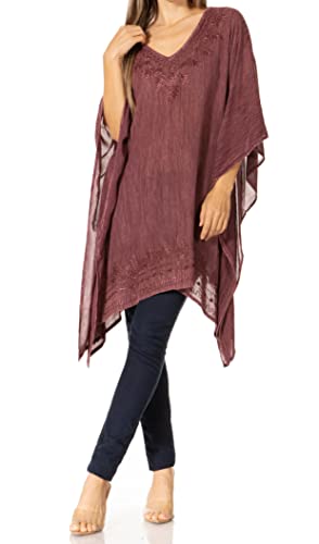 Sakkas K2022S - Wren Lightweight Circle Poncho Top Bluse mit detaillierter Stickerei - A-Sangria - OS von Sakkas