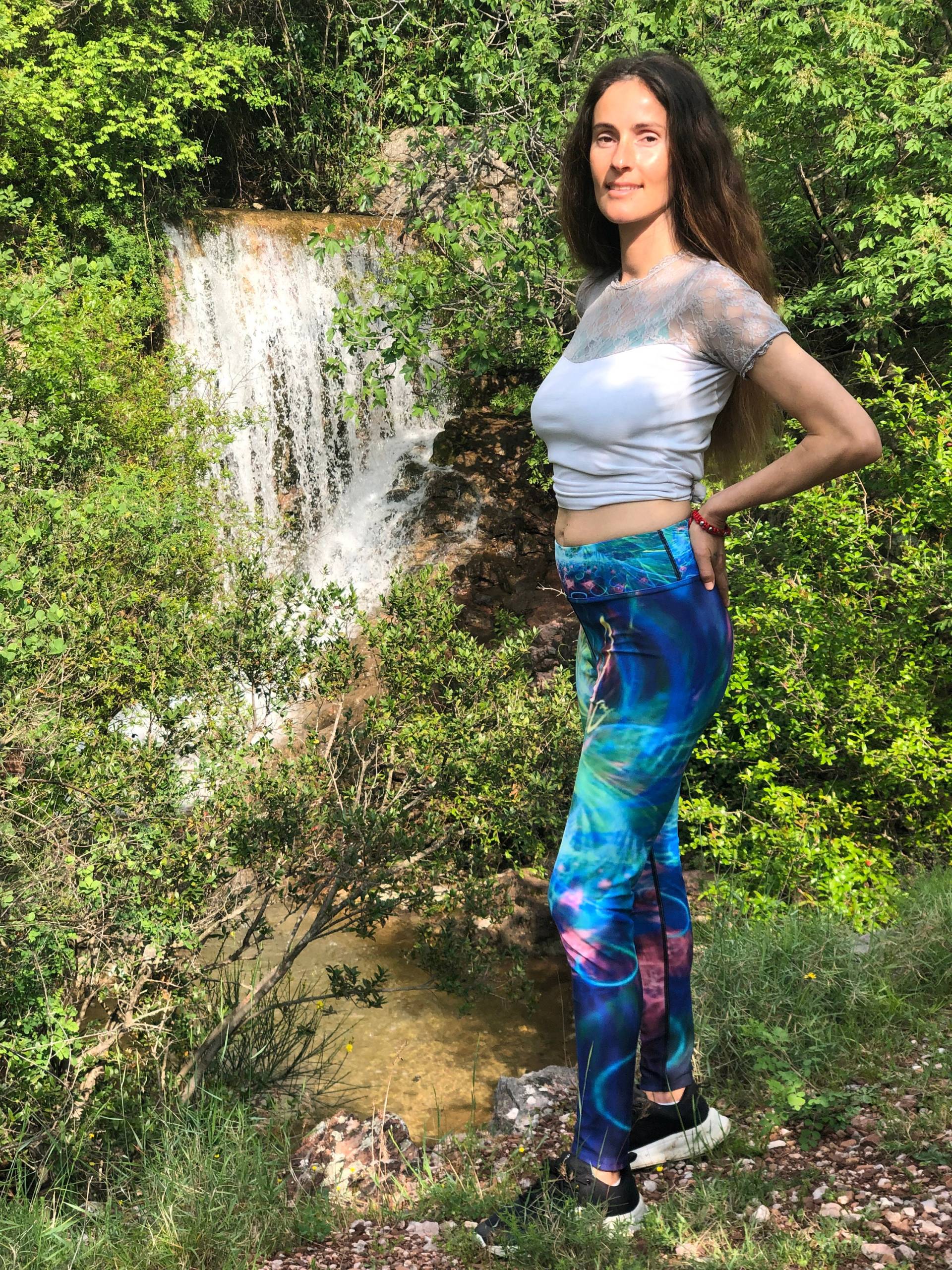 Sakrivo Art Party Freak Yoga Leggings, Spandex Leggings Frauen, Workout Schwarze Damenbekleidung, Radfahren, Wandern von SakrivoArt