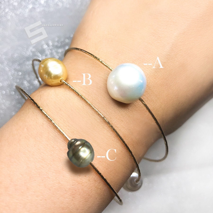 Südsee-Zuchtperlen Armreif, in 14Kt Gold Filled Große Kasumi-Perlen & Stapelbares Armband von SakuraPearlsAndGems